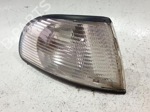 Blinker vorne rechts für Blinker vorne rechts AUDI A4 B5 (8D2) 1.8 (125 hp) 36527084 36527084