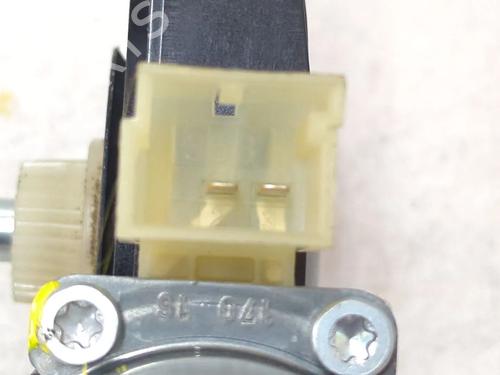 Right front window motor SEAT LEON ST (5F8) 1.6 TDI 4Drive | BP26542468E20 