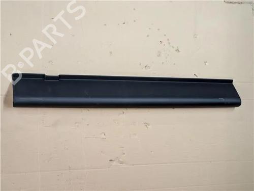 Used Door moulding trim MITSUBISHI PAJERO SPORT I (K7_, K9_) 2.5 TD (K94W) (99 hp) 23924059
