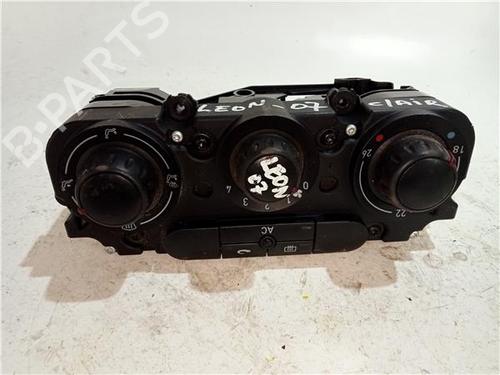 Used Climate control SEAT LEON (1P1) 2.0 TDI 16V (140 hp) 23930042