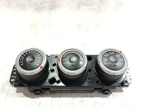 Used Climate control Climate control 38952640 38952640