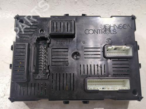 Used Fuse box Fuse box NISSAN MICRA III (K12) 1.2 16V (80 hp) 33605786 33605786