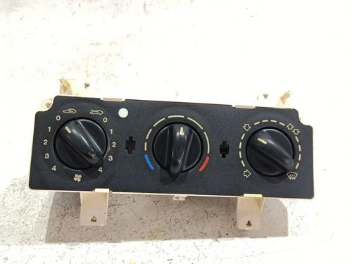 Used Climate control Climate control 37719331 37719331