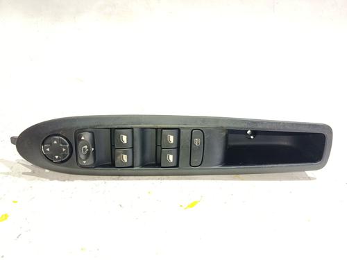 Used Left front window switch Left front window switch 39105716 39105716