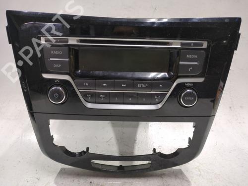 Used Radio NISSAN QASHQAI I (J10, NJ10) 1.5 dCi (110 hp) 32669072