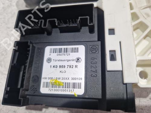 Right front window motor VW GOLF VI (5K1) 2.0 GTi | BP33169924E20 - Image 2