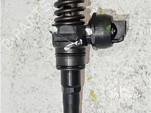 Used Injector SKODA SUPERB I (3U4) 1.9 TDI (130 hp) 23913328
