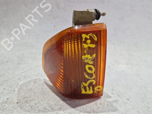 Used Right front indicator FORD ESCORT VI (GAL, AAL, ABL) 1.8 TD (90 hp) 30832002