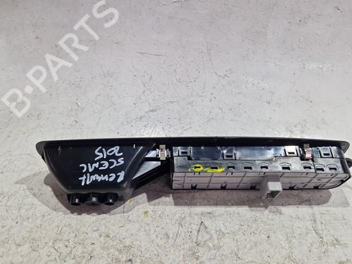 Left front window switch RENAULT SCÉNIC III (JZ0/1_) 1.5 dCi | BP32655982I27