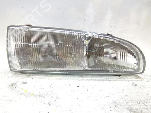 Used Right headlight HYUNDAI H100 Van 2.5 D (78 hp) 28579848