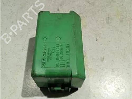 Used Fuse box MITSUBISHI LANCER VIII (CY_A, CZ_A) 2.0 DI-D (CY8A) (140 hp) 23926695