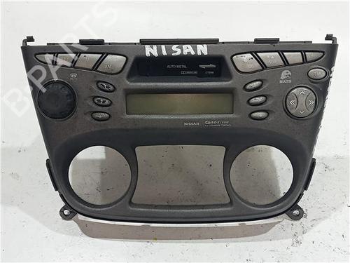 Used Radio NISSAN ALMERA II (N16) 2.2 Di (110 hp) 23908175