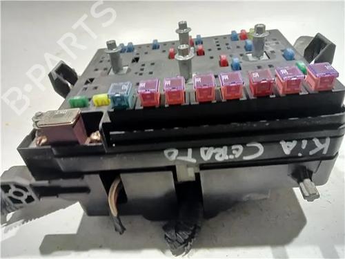Fuse box KIA CERATO I Hatchback (LD) 2.0 CRDi | BP23926245E1 - Image 2
