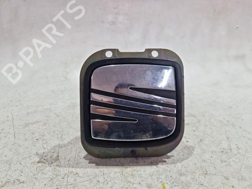 Used Tailgate handle Tailgate handle SEAT CORDOBA (6K1, 6K2) 1.9 D (68 hp) 33654675 33654675