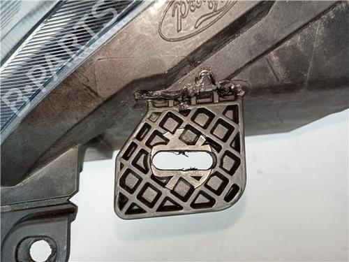 Right headlight FORD FIESTA VI (CB1, CCN) 1.5 TDCi | BP23917971C29 
