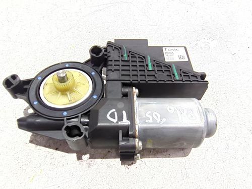 Motor do elevador de vidro trás direito VW POLO IV (9N_, 9A_) 1.9 TDI (101 hp) 31094571