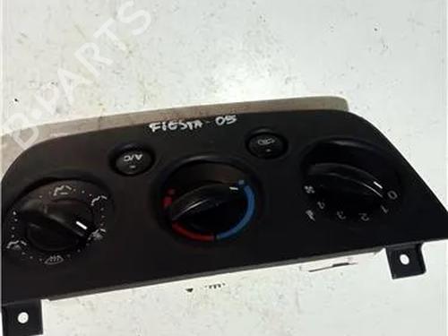 Commande Chauffage FORD FIESTA IV (JA_, JB_) 1.0 i (65 hp) 23929433