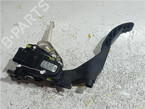 Used Pedal VW GOLF IV (1J1) 1.4 16V (75 hp) 23915944