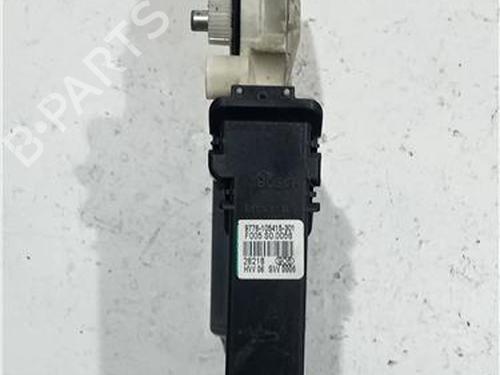 Right front window motor VW GOLF IV (1J1) 1.4 16V | BP23918667E20 