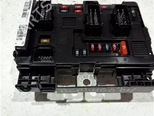 Used Fuse box PEUGEOT PARTNER Platform/Chassis 1.6 HDi 16V (90 hp) 23926114