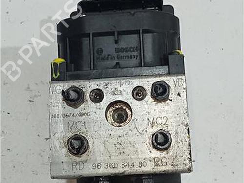 Used ABS pump CITROËN XSARA (N1) 1.9 TD (90 hp) 24967935