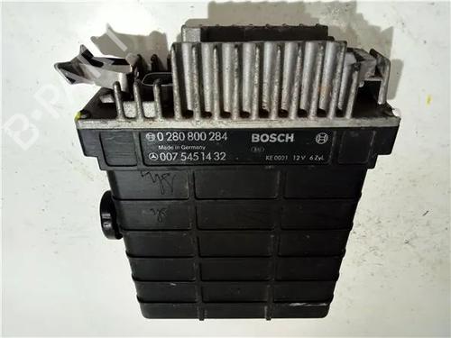 Used Electronic module MERCEDES-BENZ E-CLASS (W210) E 220 D (210.004) (95 hp) 23915695