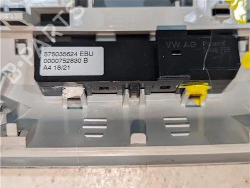Interior roof light SEAT ARONA (KJ7, KJP) 1.0 TSI | BP24123246I8 