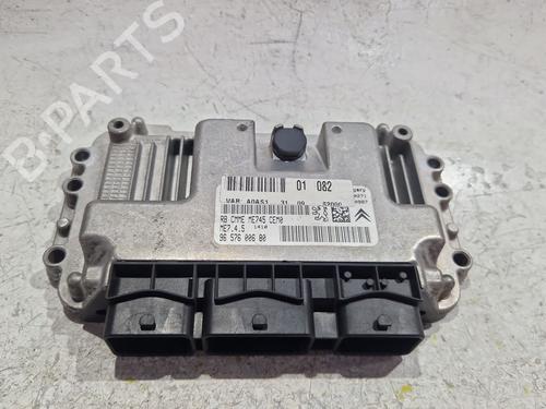 Used Electronic module Electronic module PEUGEOT 1007 (KM_) 1.6 16V (109 hp) 34123683 34123683