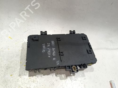 Fuse box OPEL ASTRA H GTC (A04) 1.9 CDTI (L08) | BP39648159E1 - Image 6