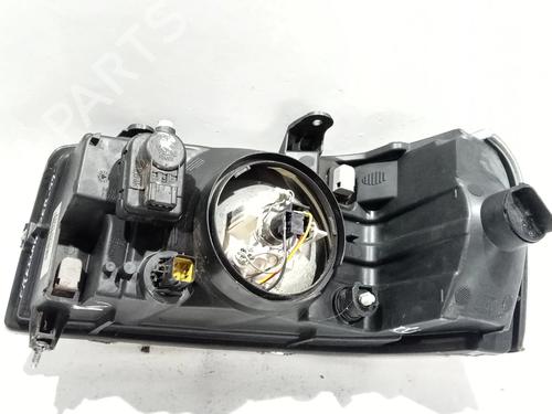 Right headlight LAND ROVER FREELANDER I (L314) 2.0 Td4 4x4 | BP29221476C29 