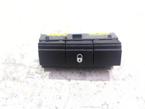 switch-peugeot-407-6d_-2004-2005-2006-2007-2008-2009-2010-2011-39987727 main image