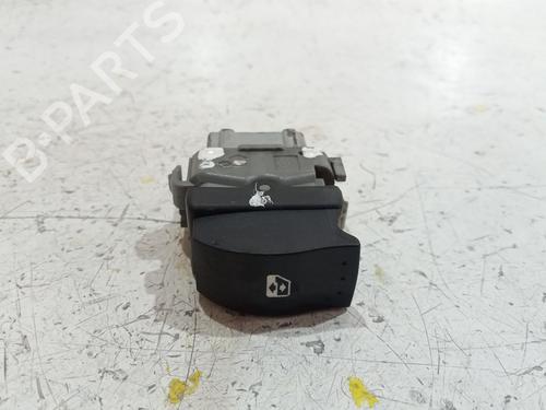 Used Right front window switch Right front window switch RENAULT MEGANE IV Saloon 1.5 dCi 110 (110 hp) 36767558 36767558