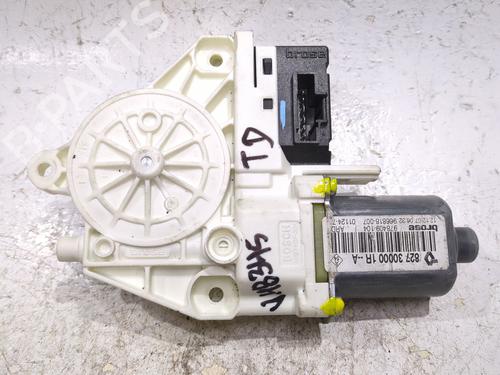 Used Right rear window motor Right rear window motor RENAULT LAGUNA III Grandtour (KT0/1) 2.0 dCi (KT07, KT0J, KT14, KT1A, KT1S) (131 hp) 32656340 32656340