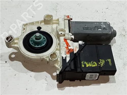 Used Left rear window motor SEAT LEON (1M1) 1.9 TDI (110 hp) 23913175