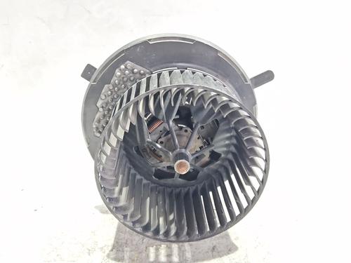 Used Heater blower motor VW GOLF VI (5K1) 2.0 TDI (110 hp) 30527552