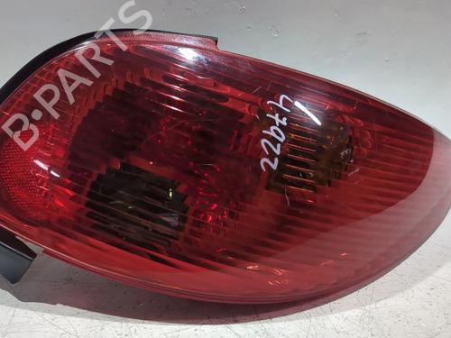 Højre baglygte PEUGEOT 206 CC (2D) 1.6 16V (2DNFUF, 2DNFUR) (109 hp) 26932445