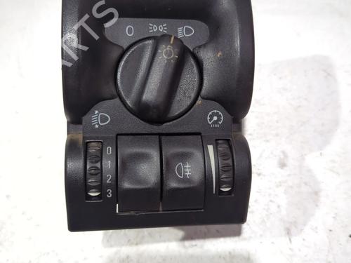 Hovedlysbryter OPEL VECTRA B (J96) 2.0 DI 16V (F19) (82 hp) 23902314