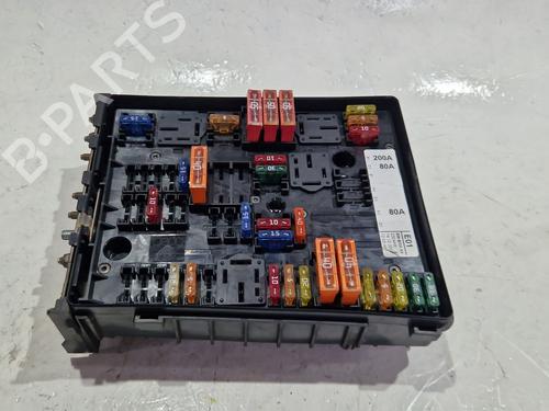 Used Fuse box Fuse box VW GOLF V (1K1) 1.6 (102 hp) 33604897 33604897
