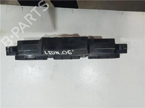 Climate control SEAT LEON (1P1) 2.0 TDI 16V | BP23910649I5 