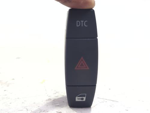 warning-switch-bmw-1-e87-2003-2004-2005-2006-2007-2008-2009-2010-2011-2012-2013-40063945 main image