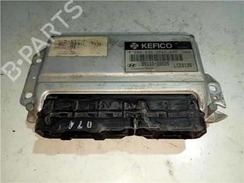 Used Electronic module HYUNDAI ACCENT II (LC) 1.5 (102 hp) 23916571