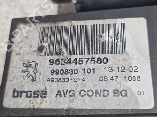 Motor do elevador de vidro frente direito PEUGEOT 307 (3A/C) 2.0 HDi 110 | BP30684861E20