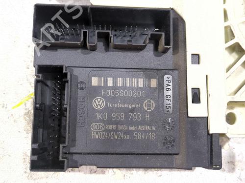 Left front window motor SEAT LEON (1P1) 2.0 TDI 16V | BP33619093E21 - Image 4