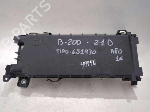 Used Fuse box MERCEDES-BENZ B-CLASS Sports Tourer (W246, W242) B 200 CDI / d (246.208) (136 hp) 27311183
