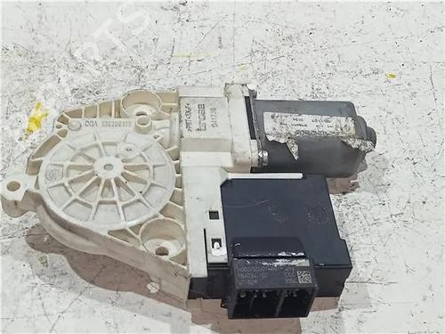 Rudehejsemotor forskærm højre SEAT IBIZA III (6L1) 1.9 TDI (131 hp) 23913780