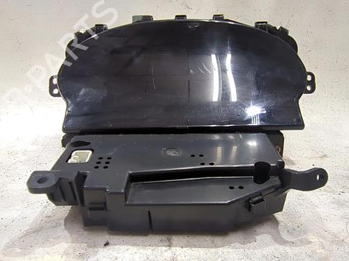 Used Instrument cluster TOYOTA YARIS (_P9_) 1.3 VVT-i (SCP90_, SCP90R) (87 hp) 28579852