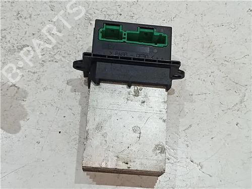 Used Heater resistor RENAULT CLIO III Grandtour (KR0/1_) 1.2 16V (KR0P) (101 hp) 23911909
