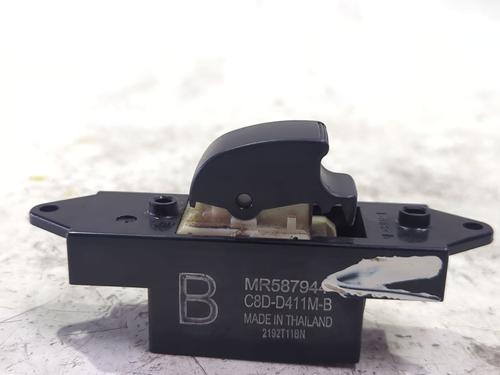 Used Right rear window switch Right rear window switch MITSUBISHI ASX (GA_W_) 1.8 DI-D 4WD (GA6W) (150 hp) 40279662 40279662