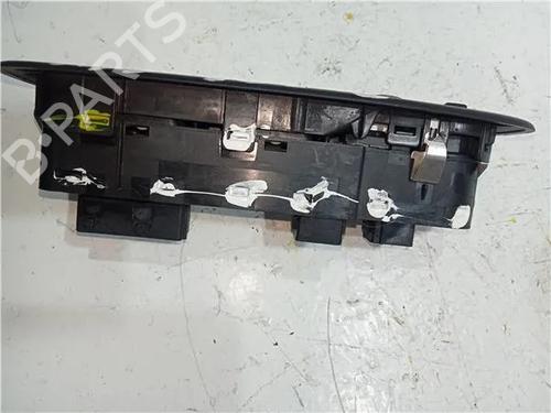 Left front window switch PEUGEOT 208 I (CA_, CC_) 1.2 VTI 82 | BP23916207I27