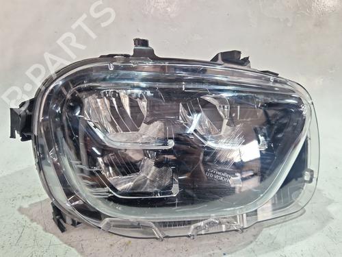 Used Right headlight Right headlight CITROËN C3 III (SX) 1.2 PURETECH 82 (82 hp) 36561575 36561575